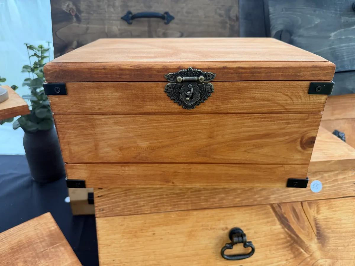 Natural-Latch Keepsake Chest, view 1