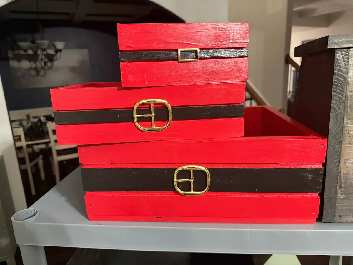 Red-and-Black Belt Boxes, view 1