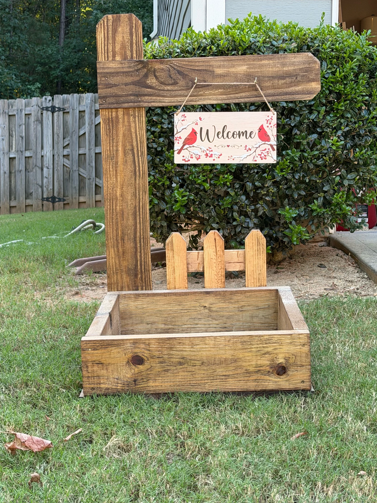 Welcome Garden Display Planter, view 1